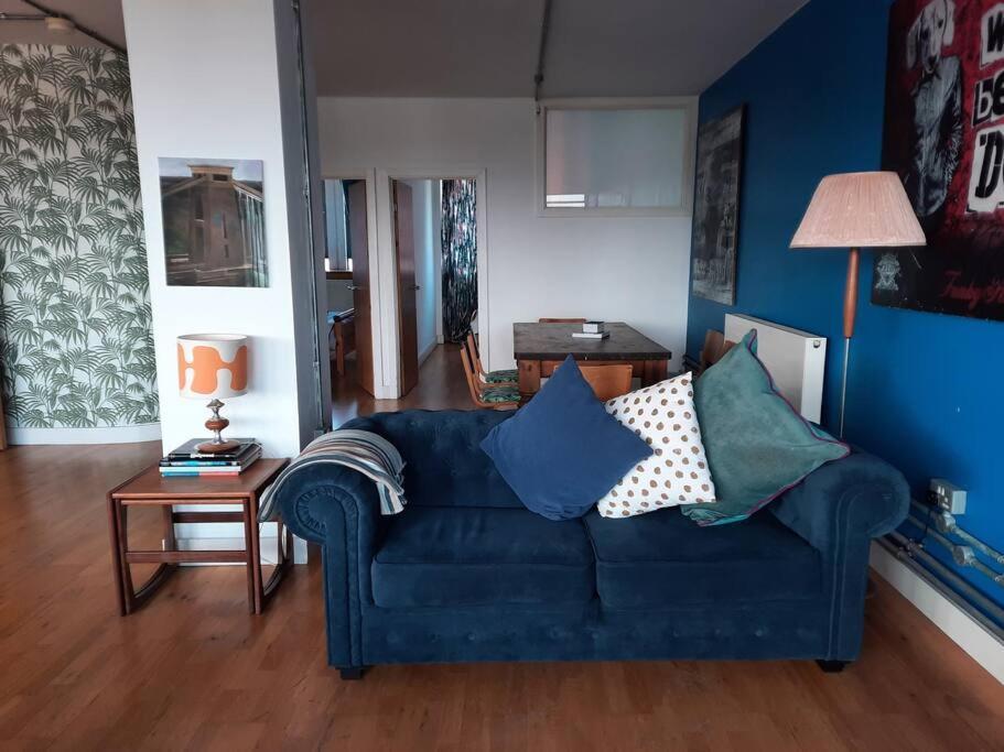 Trendy, Urban Open Plan Apartment Bristol Dış mekan fotoğraf